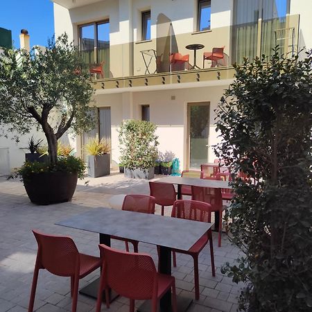 10 Catalani Rooms Porto Cesareo Exterior foto